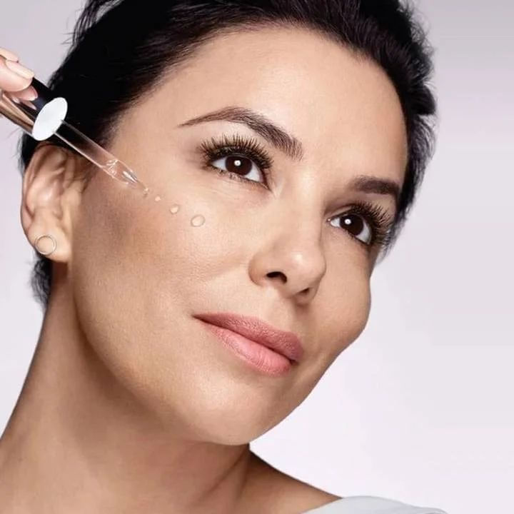 Loréal Paris Revitalift Hialurônico Sérum Preenchedor reduz rugas  Anti-idade, Redução das linhas de Expressão facial Lançamento