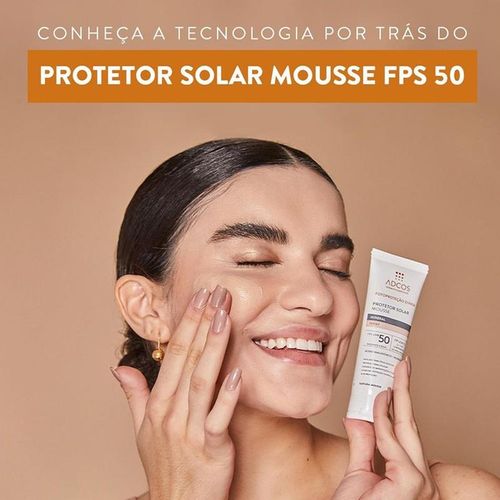 Protetor Solar em Mousse Adcos com Ácido Hialurônico e FPS 50 50g