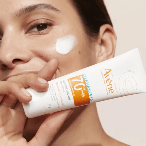 Protetor Solar Facial em Loção Avène Cleanance com FPS 70 40g