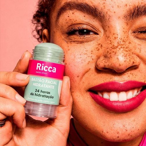 Hidratante Facial em Stick Ricca com Aloe Vera 15g