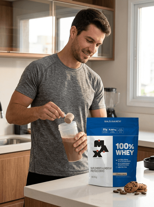 Whey Protein Max Titanium 100% Whey Cookies & Cream 900g