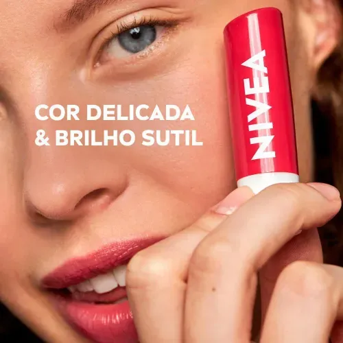 Protetor Labial Nivea Cereja Shine com Pigmentos Brilhantes 4,8g