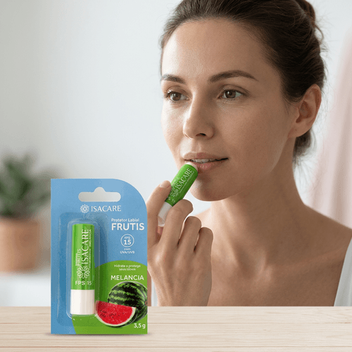 Protetor Labial Isacare com Melancia FPS 15 3,5g